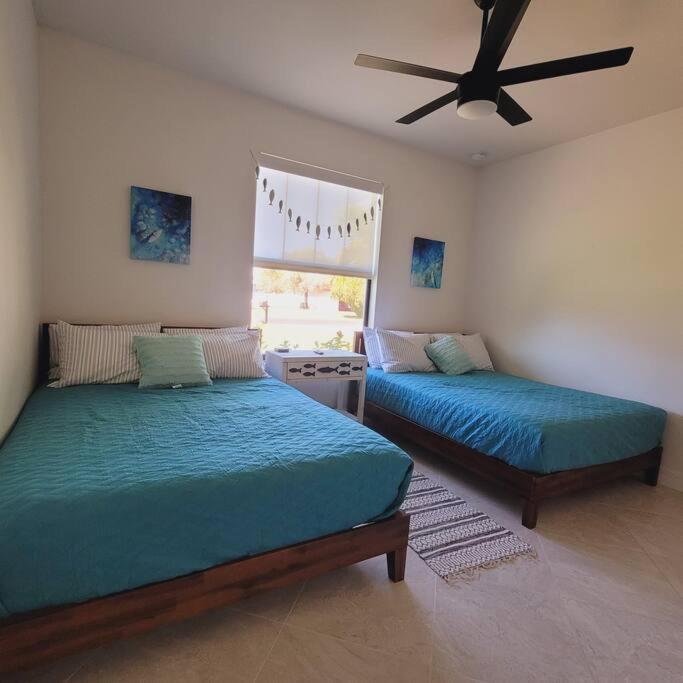 Blue Door Retreat - Luxury Pool Home - Sleeps 8 Кейп-Корал Екстер'єр фото